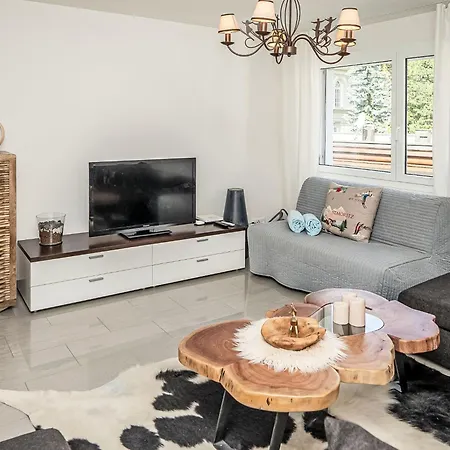 Apartment Chesa Enania By Interhome *